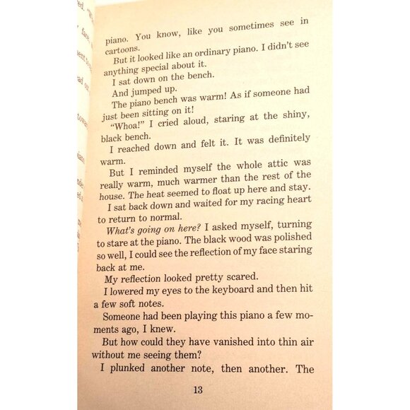 R.L. Stine Goosebumps Book "Piano Lessons Can Be Murder" #13 Paperback Book - Picture 11 of 11